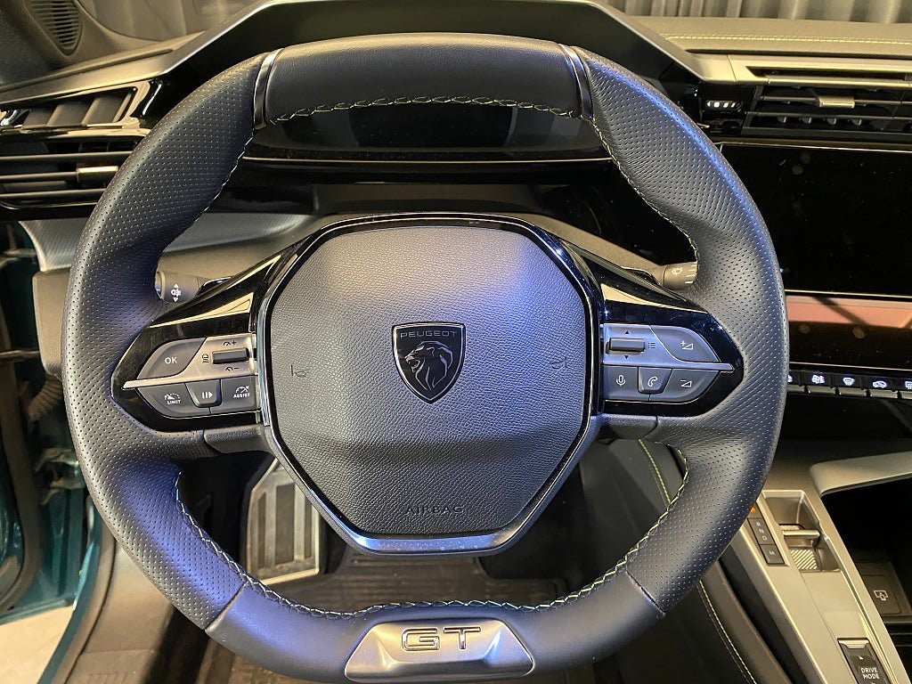 Vehicle Image 37