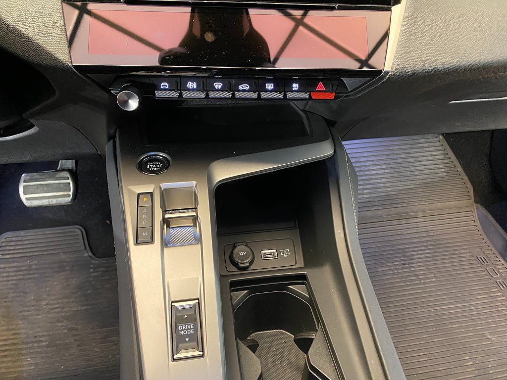 Vehicle Image 40