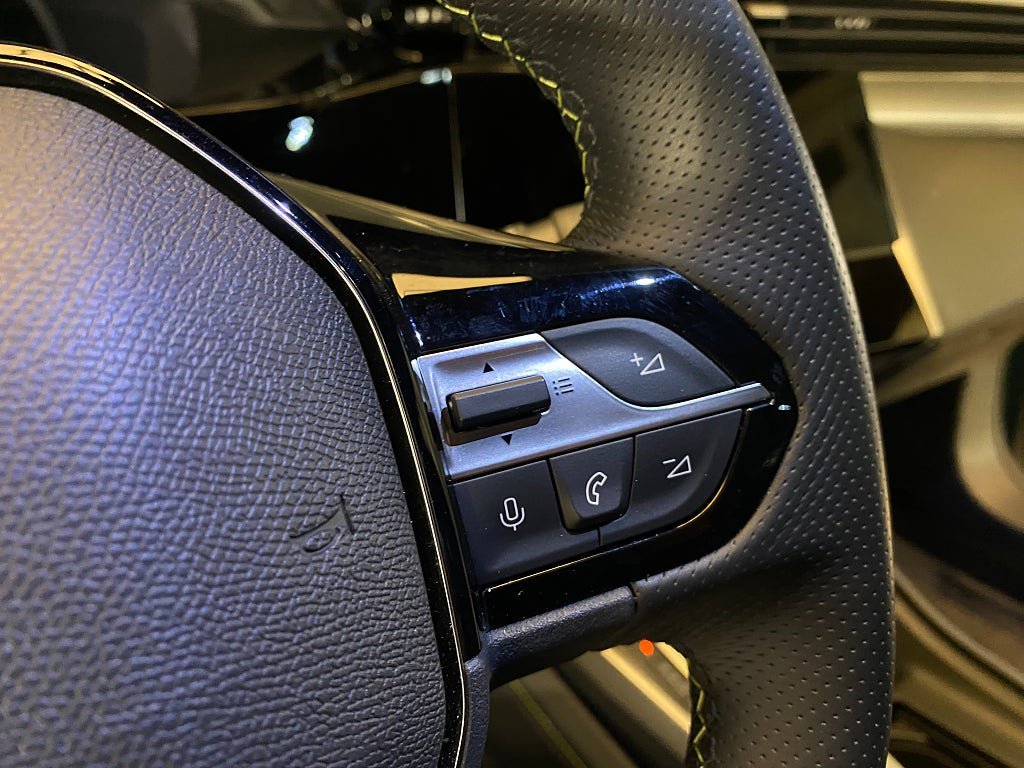 Vehicle Image 48