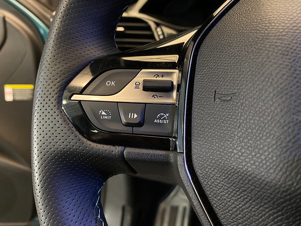 Vehicle Image 51