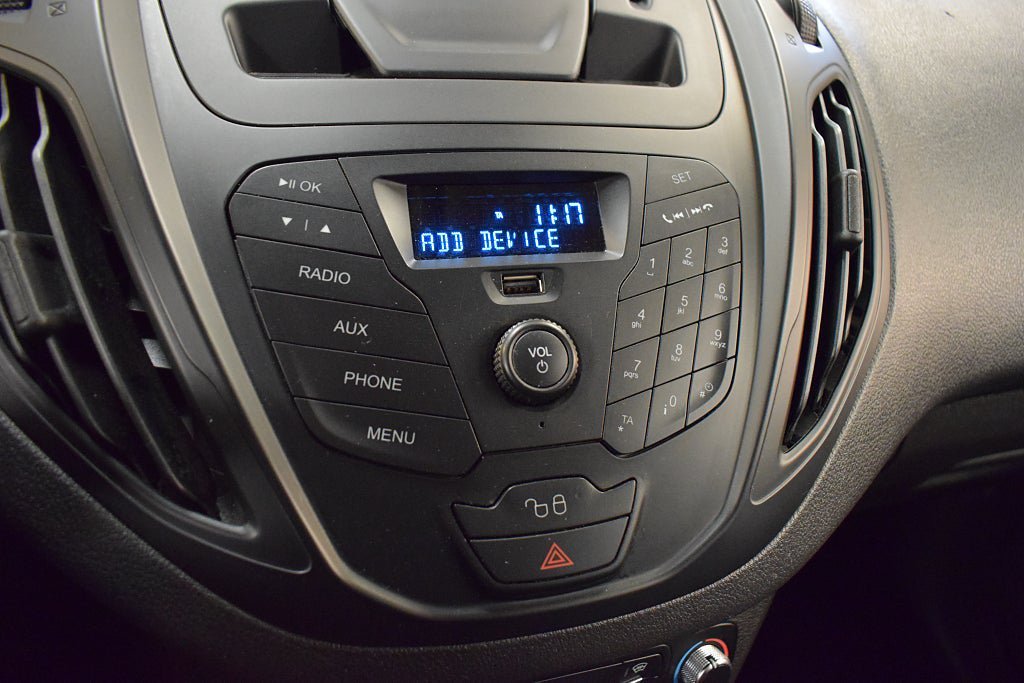 Vehicle Image 10