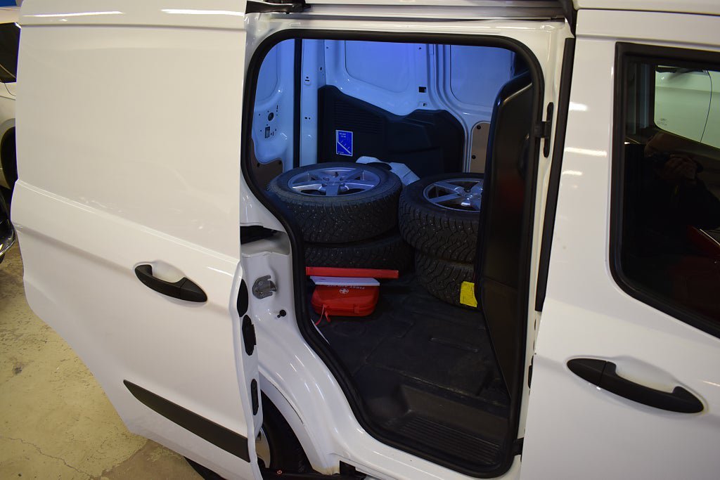Vehicle Image 13