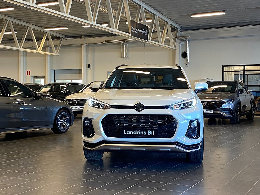 Vehicle Image 2