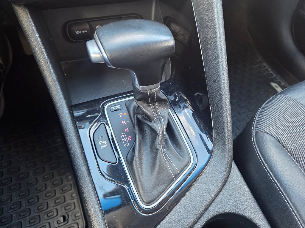 Vehicle Image 23