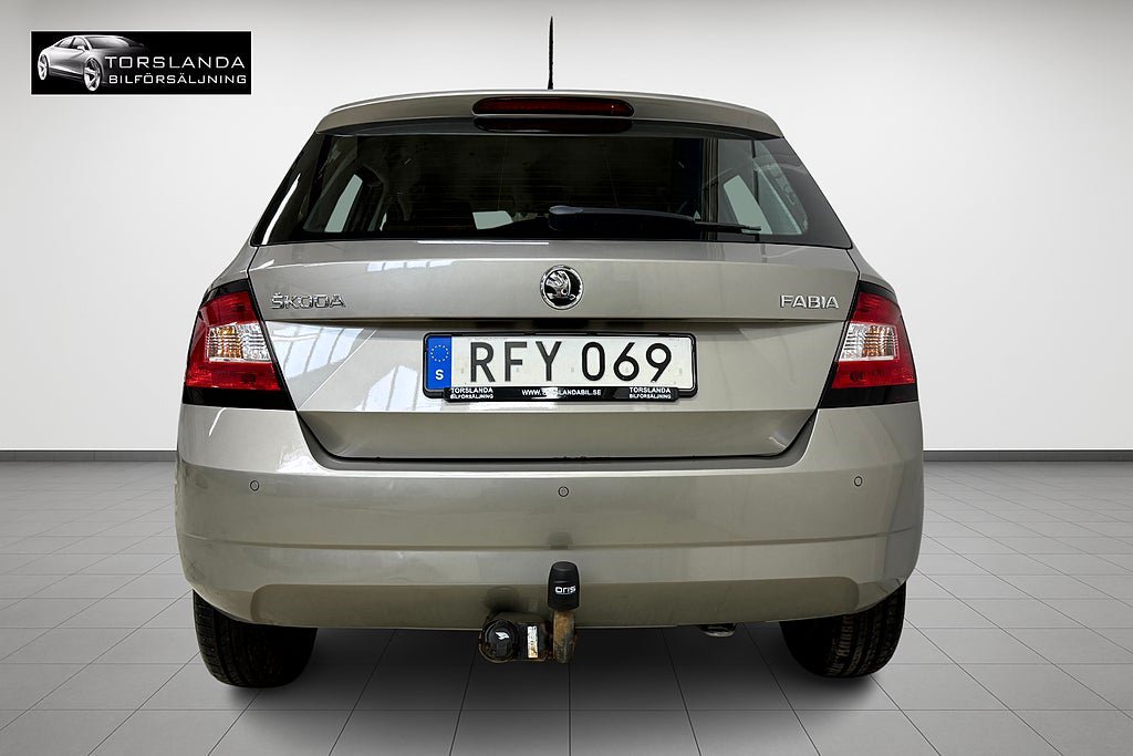 Vehicle Image 8