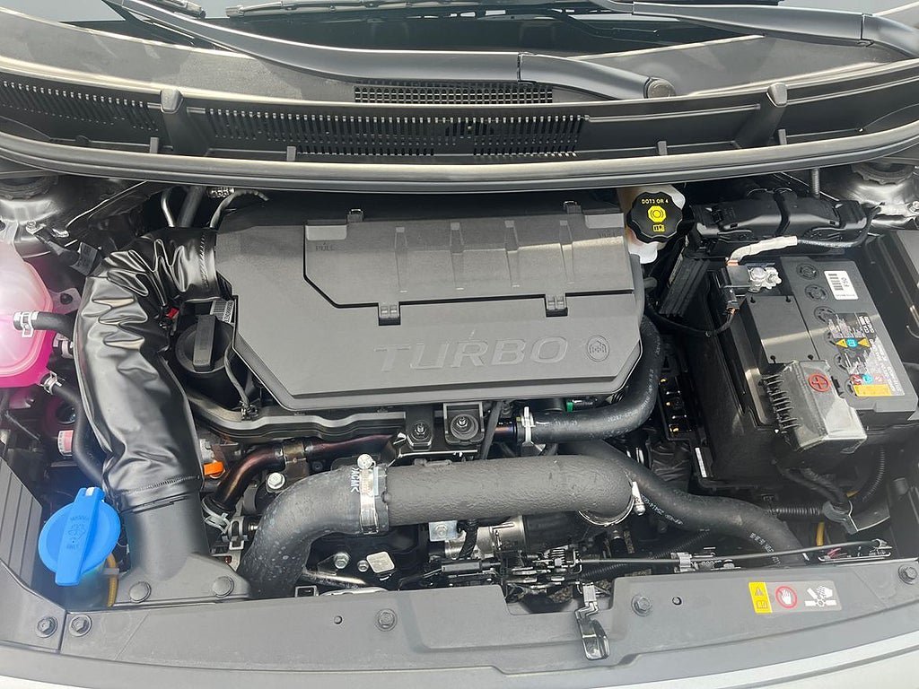 Vehicle Image 17