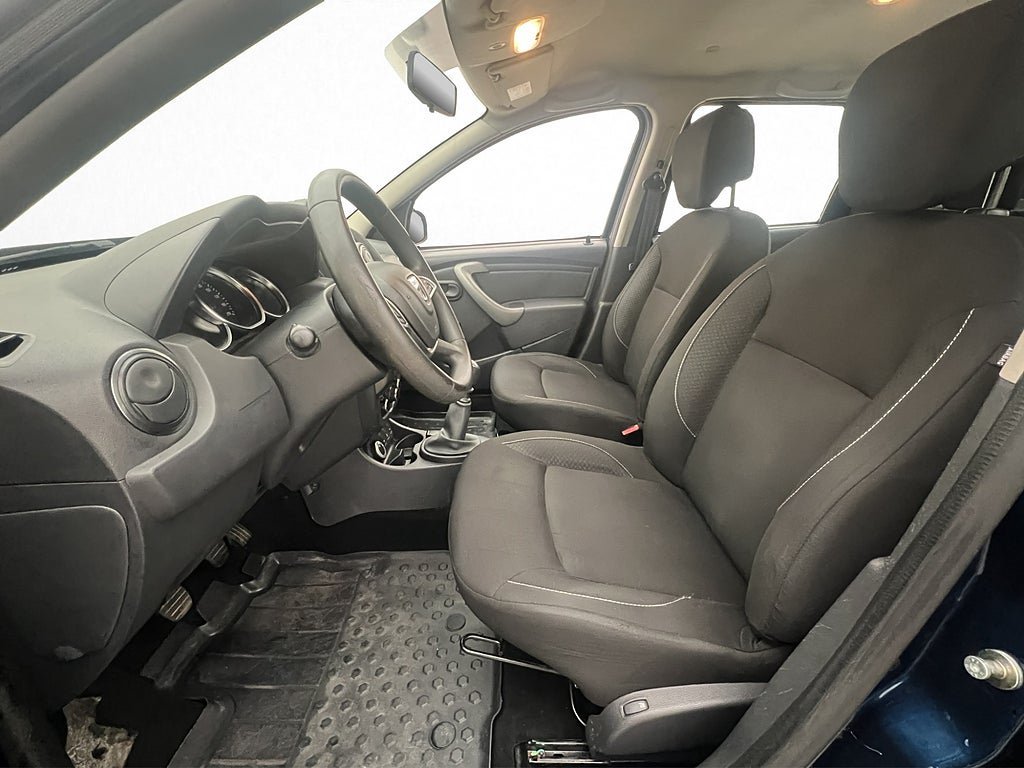 Vehicle Image 16