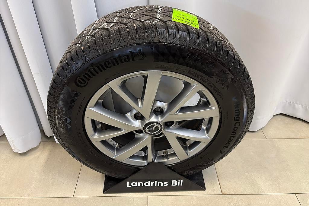 Vehicle Image 16