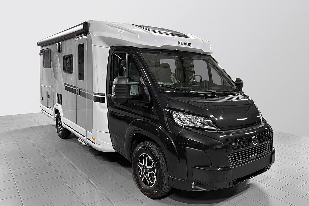 Vehicle Image 46