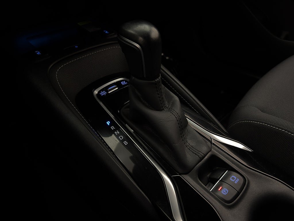 Vehicle Image 21