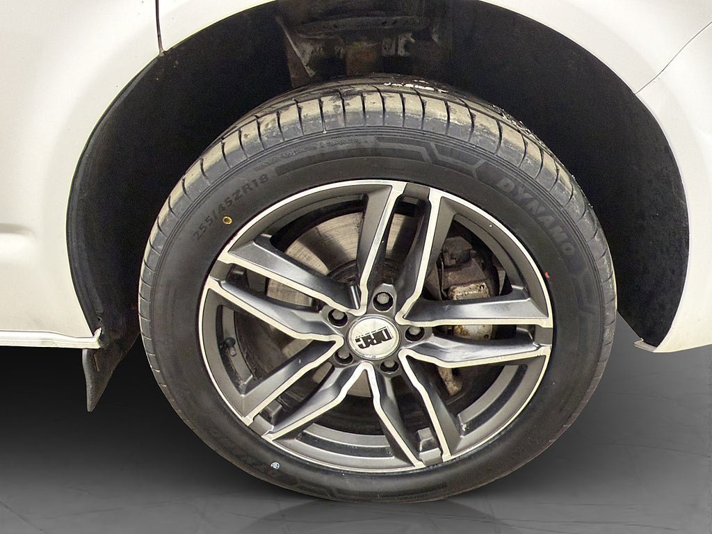 Vehicle Image 31