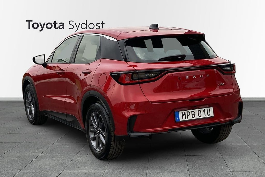 Vehicle Image 4