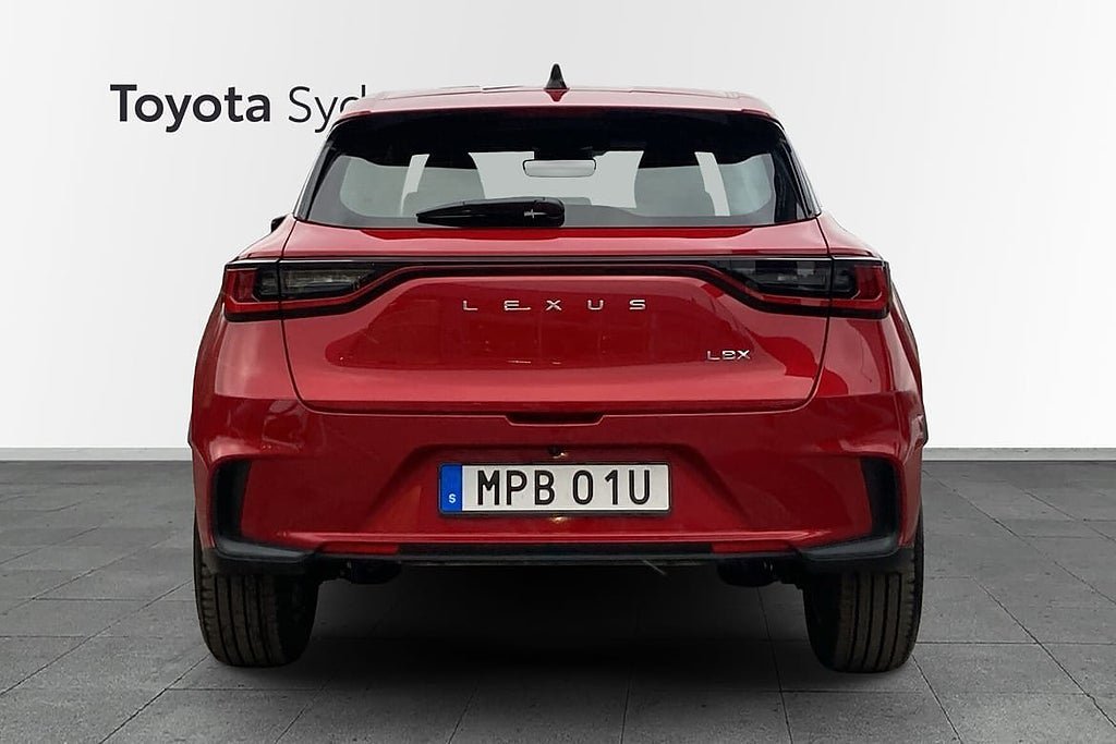 Vehicle Image 5