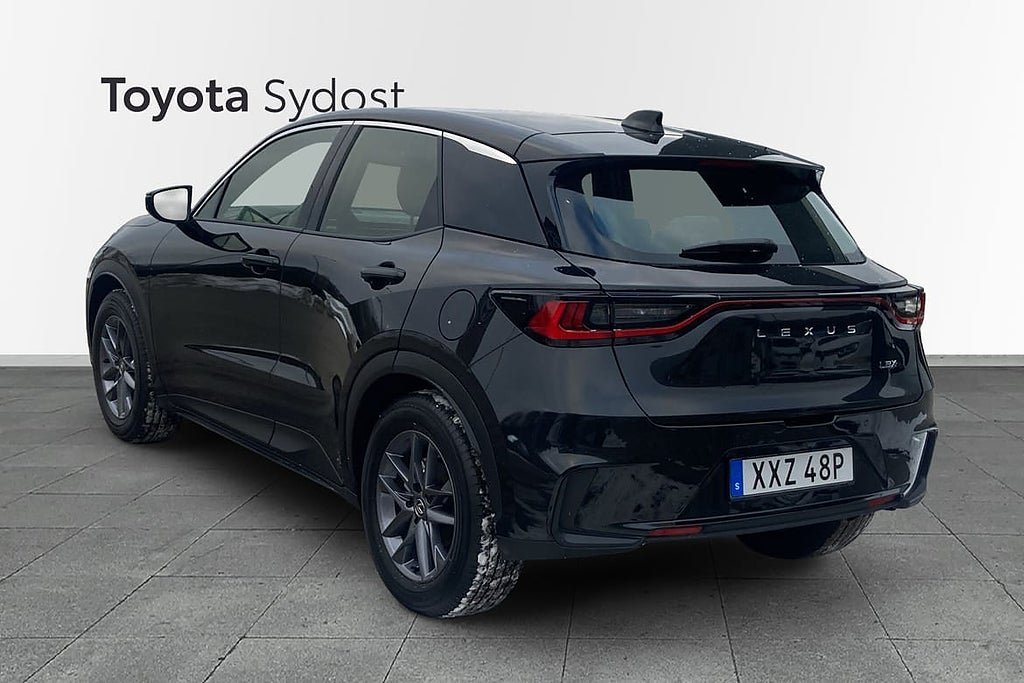 Vehicle Image 4