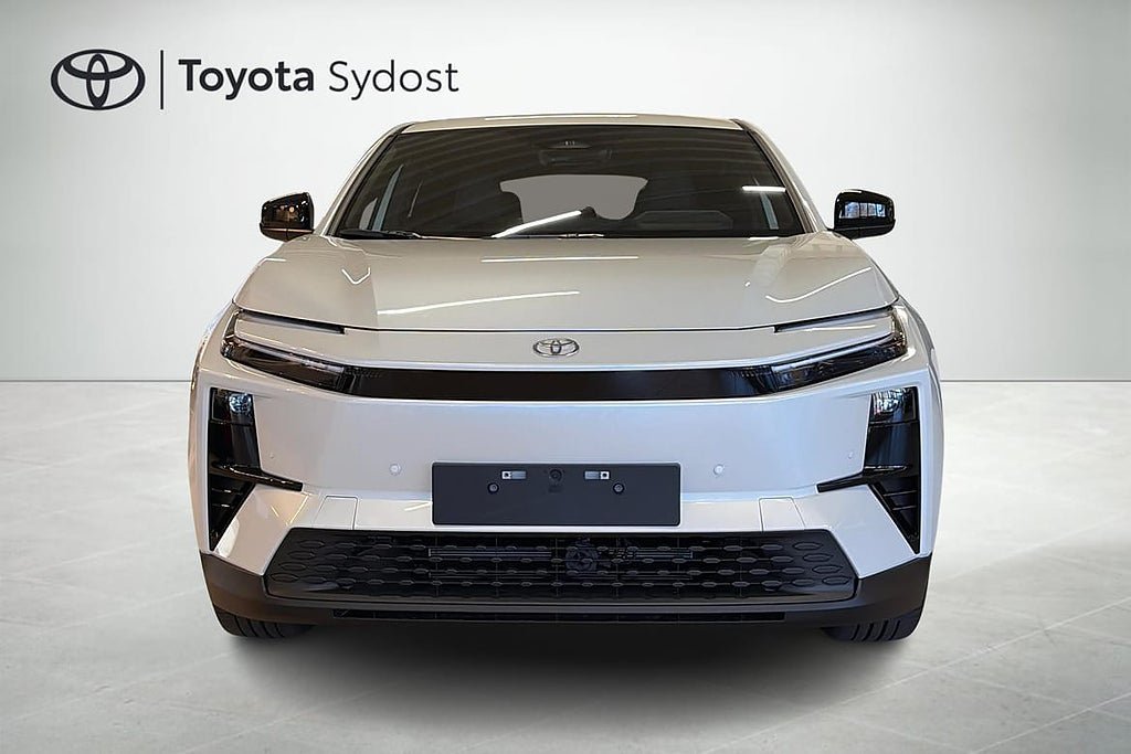 Vehicle Image 6