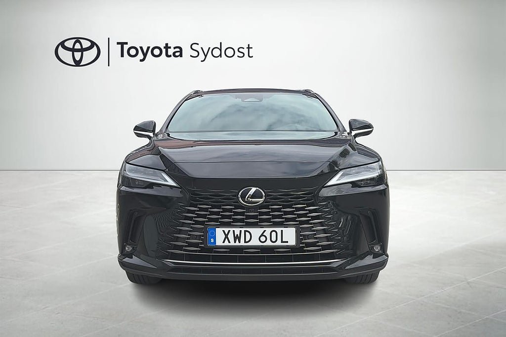 Vehicle Image 6