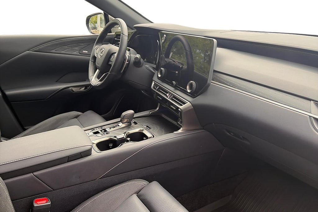 Vehicle Image 7