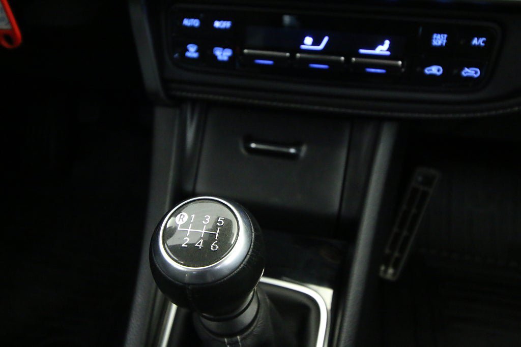 Vehicle Image 15