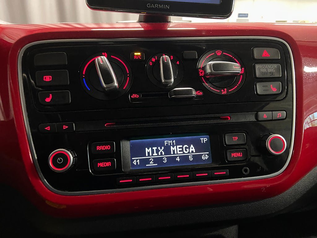 Vehicle Image 16