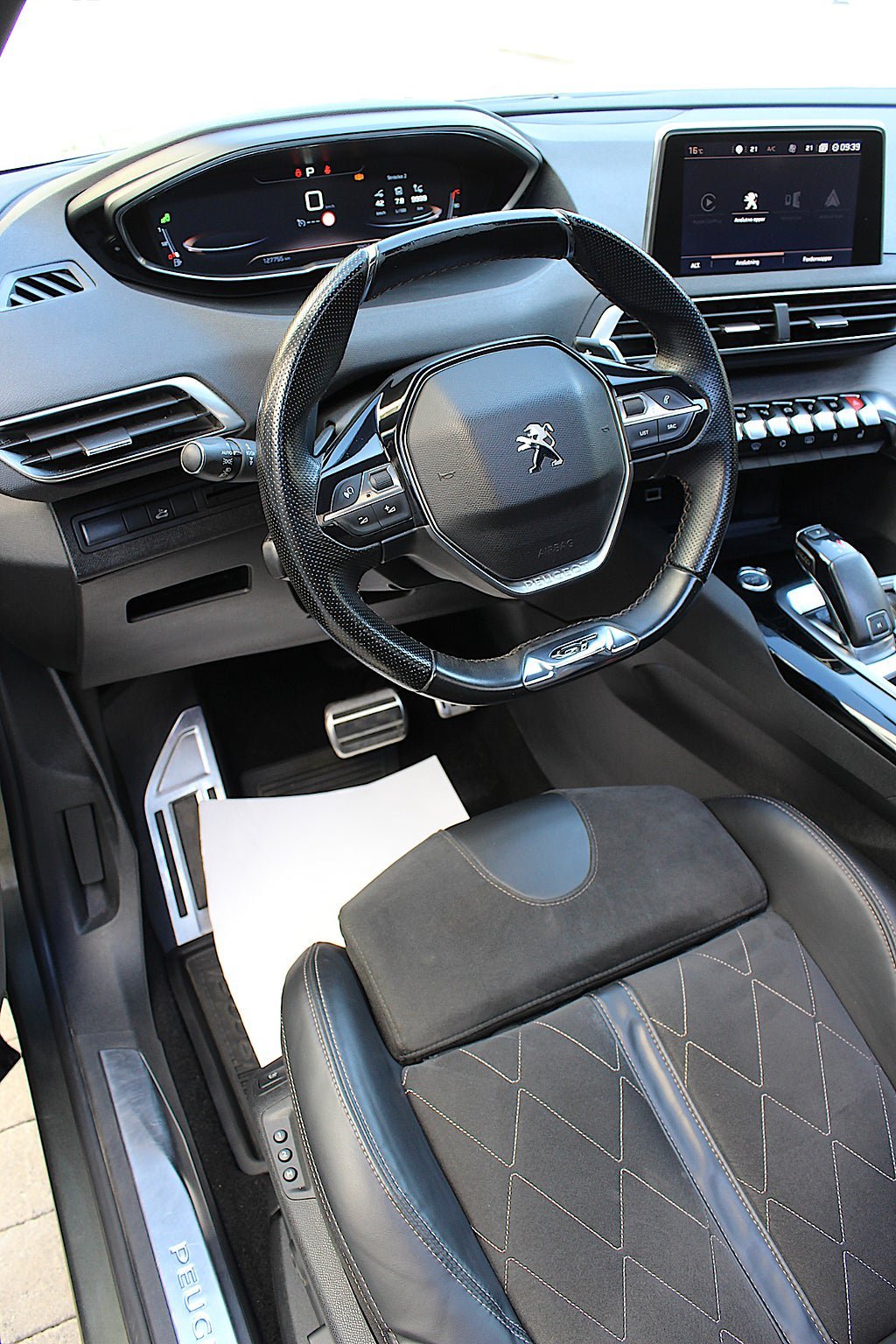 Vehicle Image 37