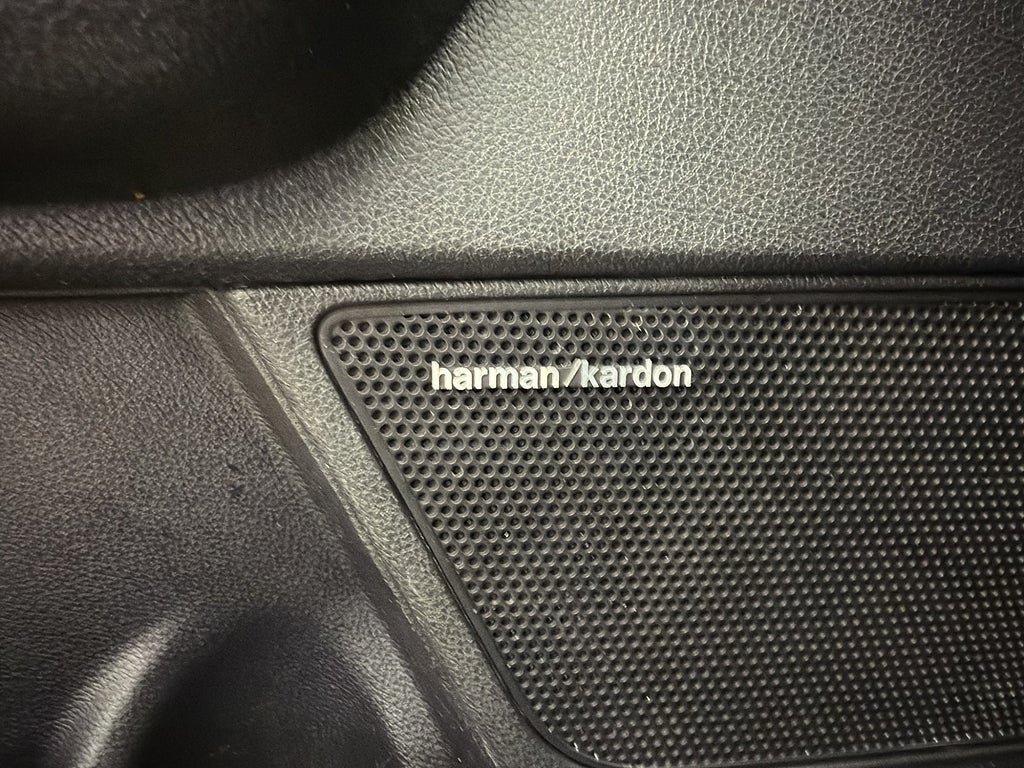 Vehicle Image 38