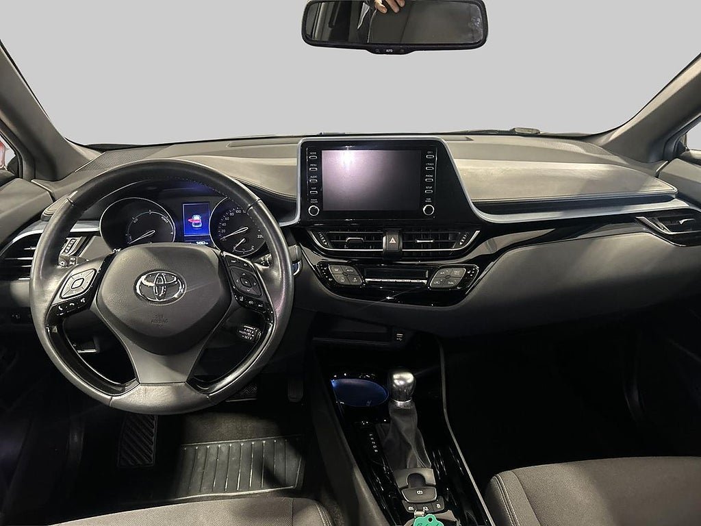 Vehicle Image 11