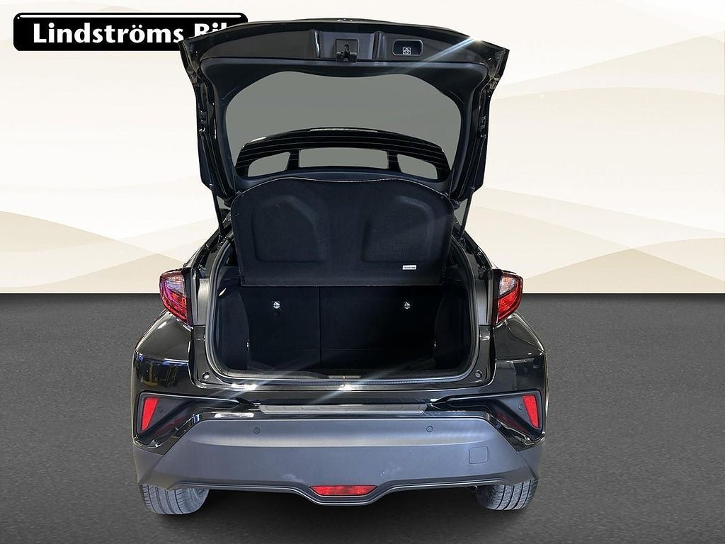 Vehicle Image 12