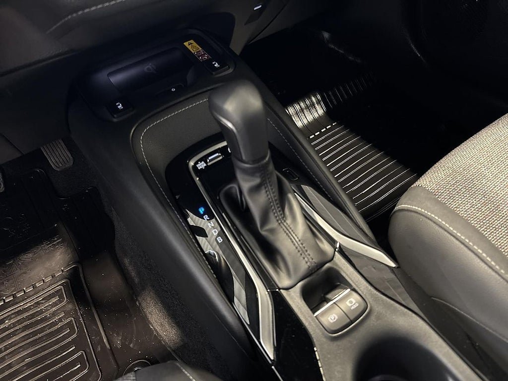 Vehicle Image 18