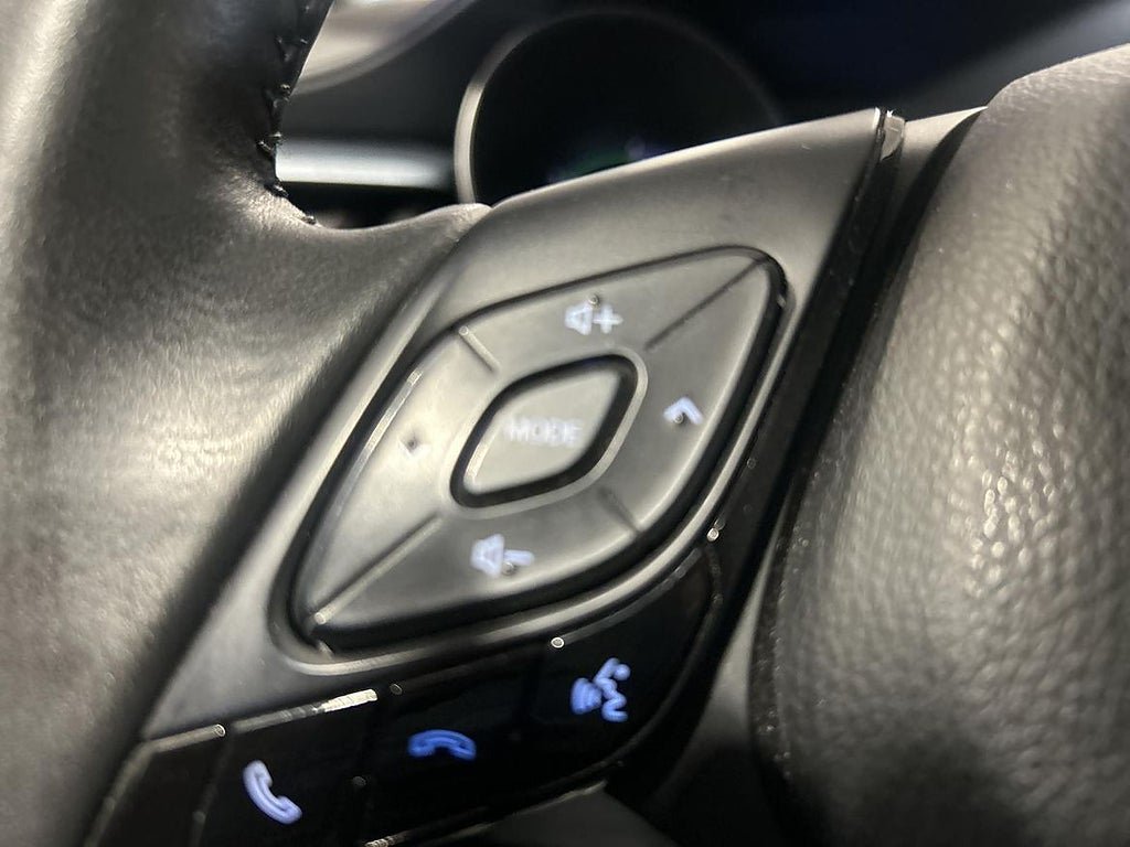 Vehicle Image 19