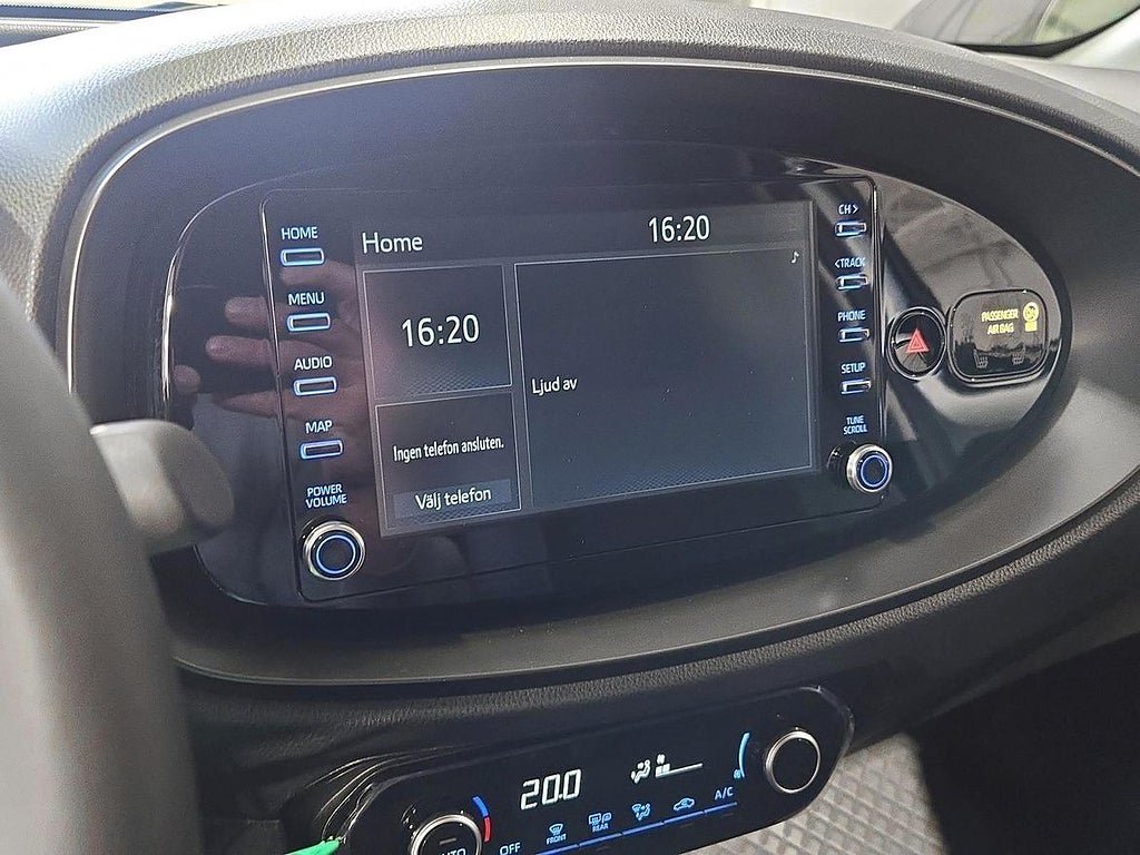 Vehicle Image 15