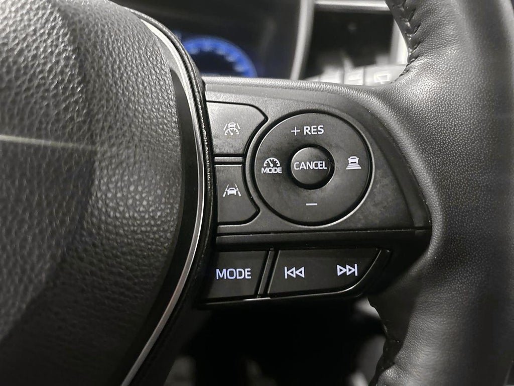 Vehicle Image 17