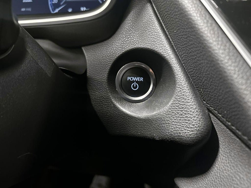 Vehicle Image 24