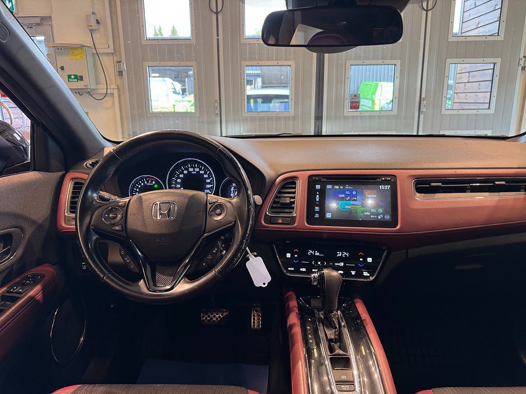 Vehicle Image 8