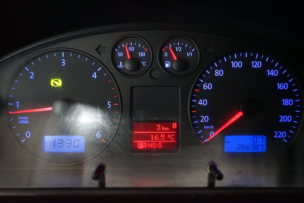 Vehicle Image 11