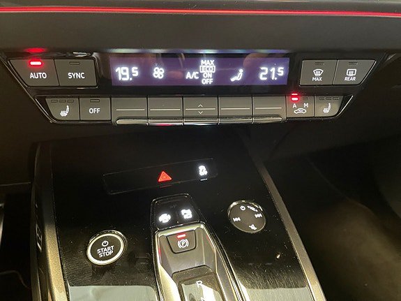 Vehicle Image 26