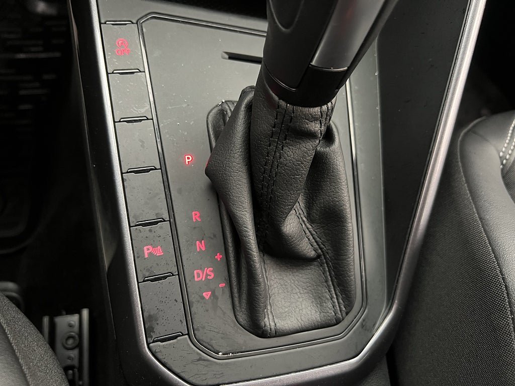 Vehicle Image 28
