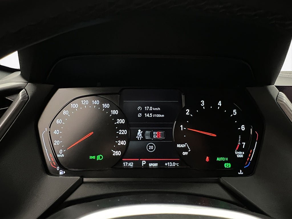 Vehicle Image 16