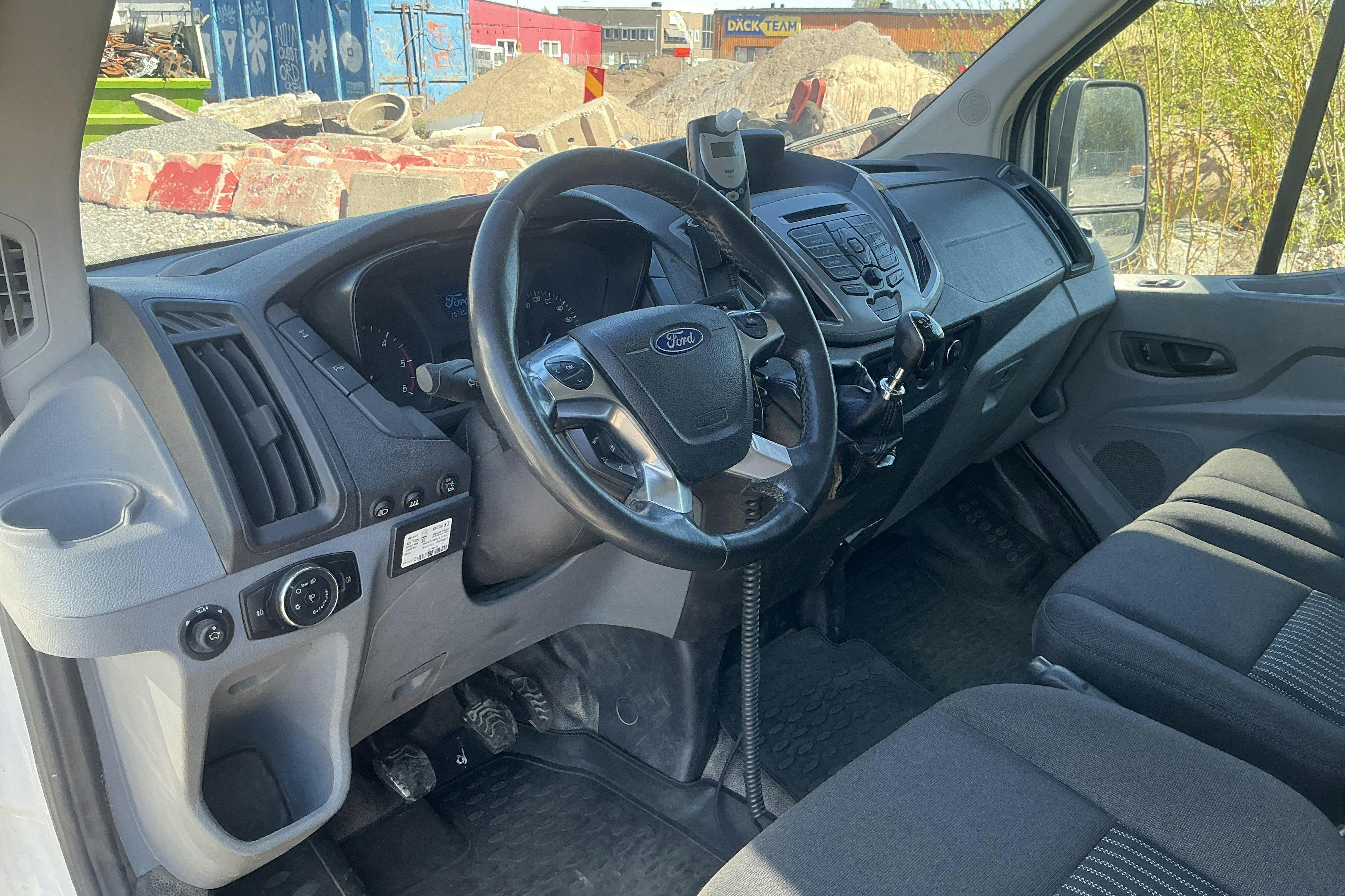 Vehicle Image 7