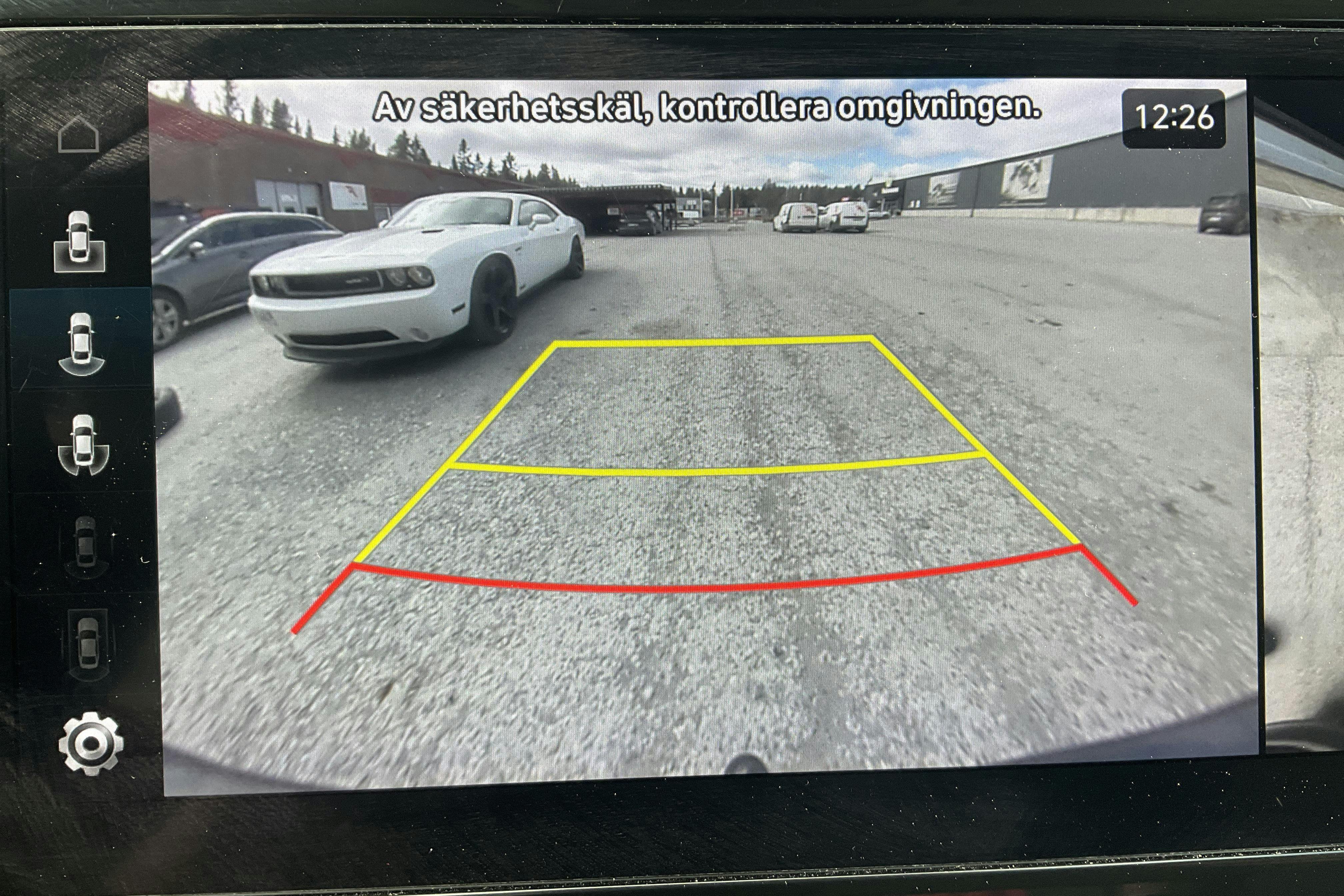 Vehicle Image 15