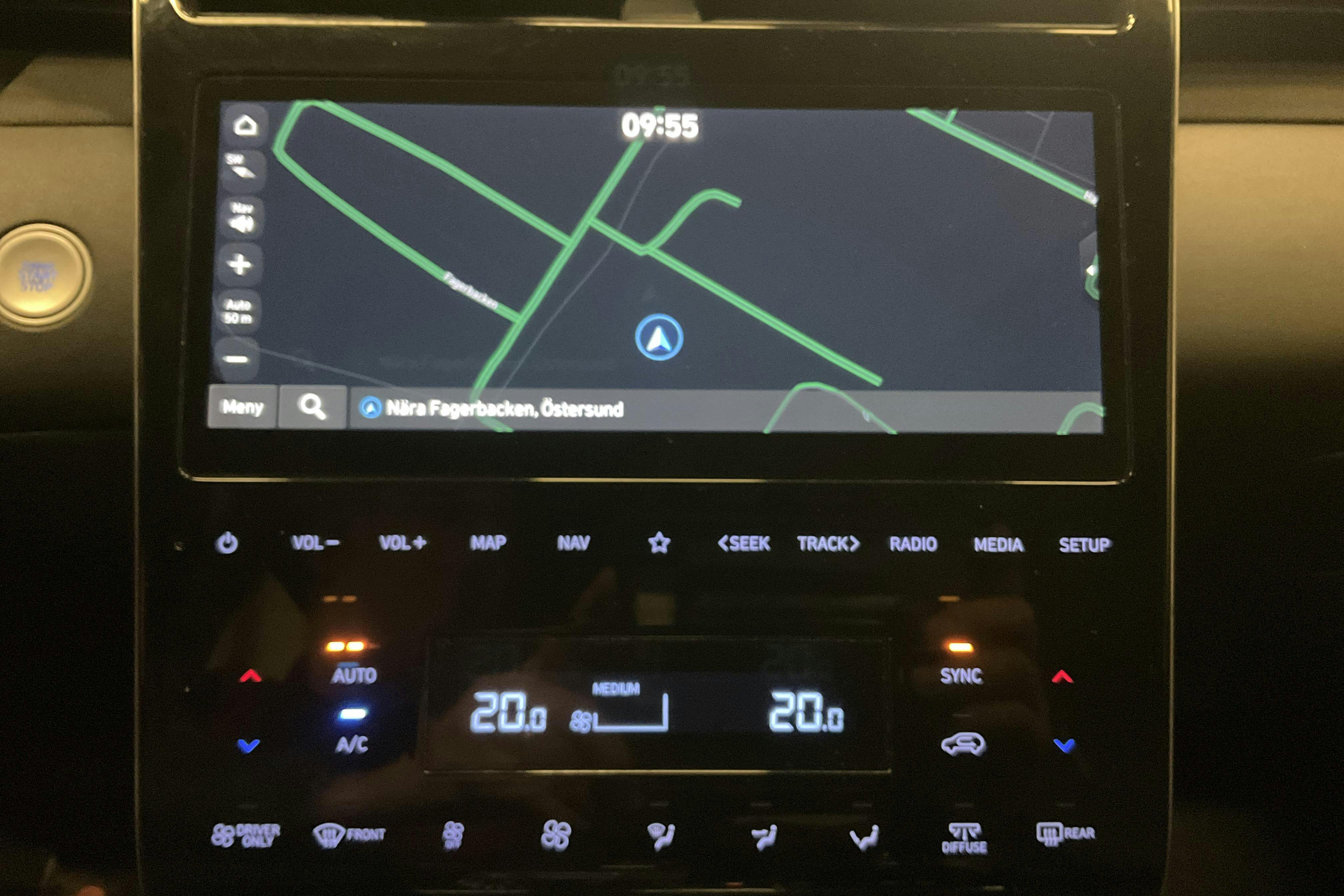 Vehicle Image 16