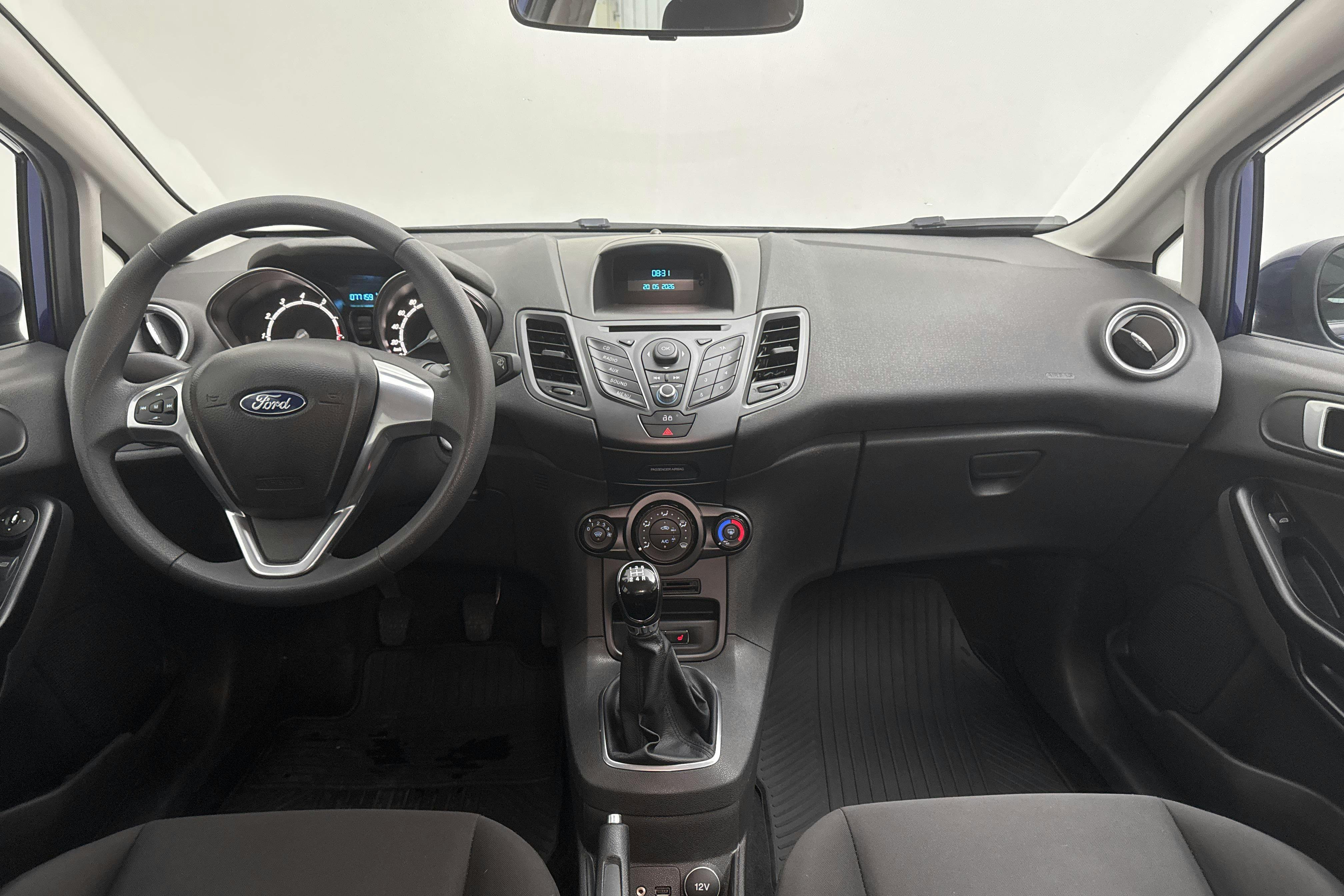 Vehicle Image 6