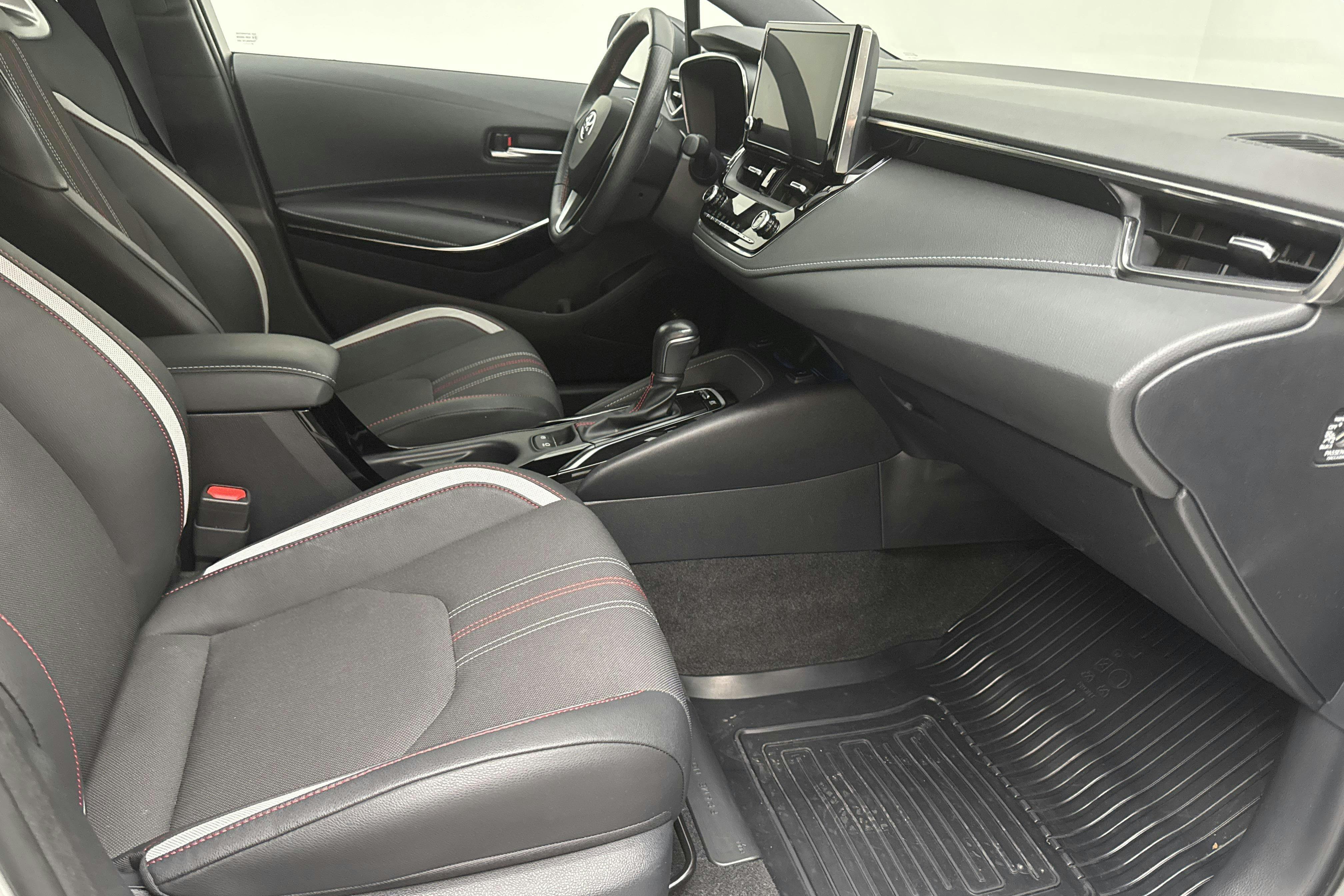 Vehicle Image 7