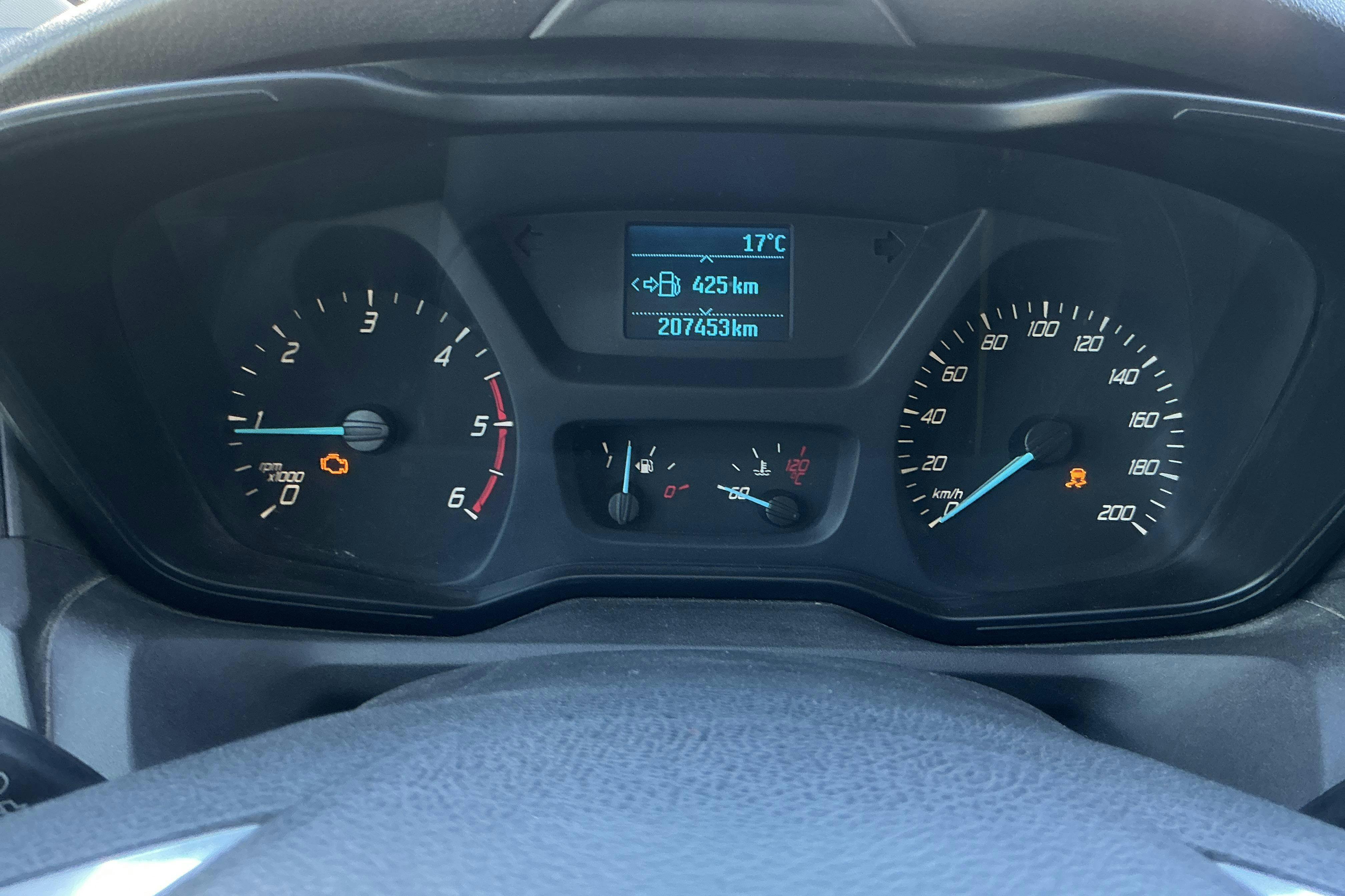 Vehicle Image 12