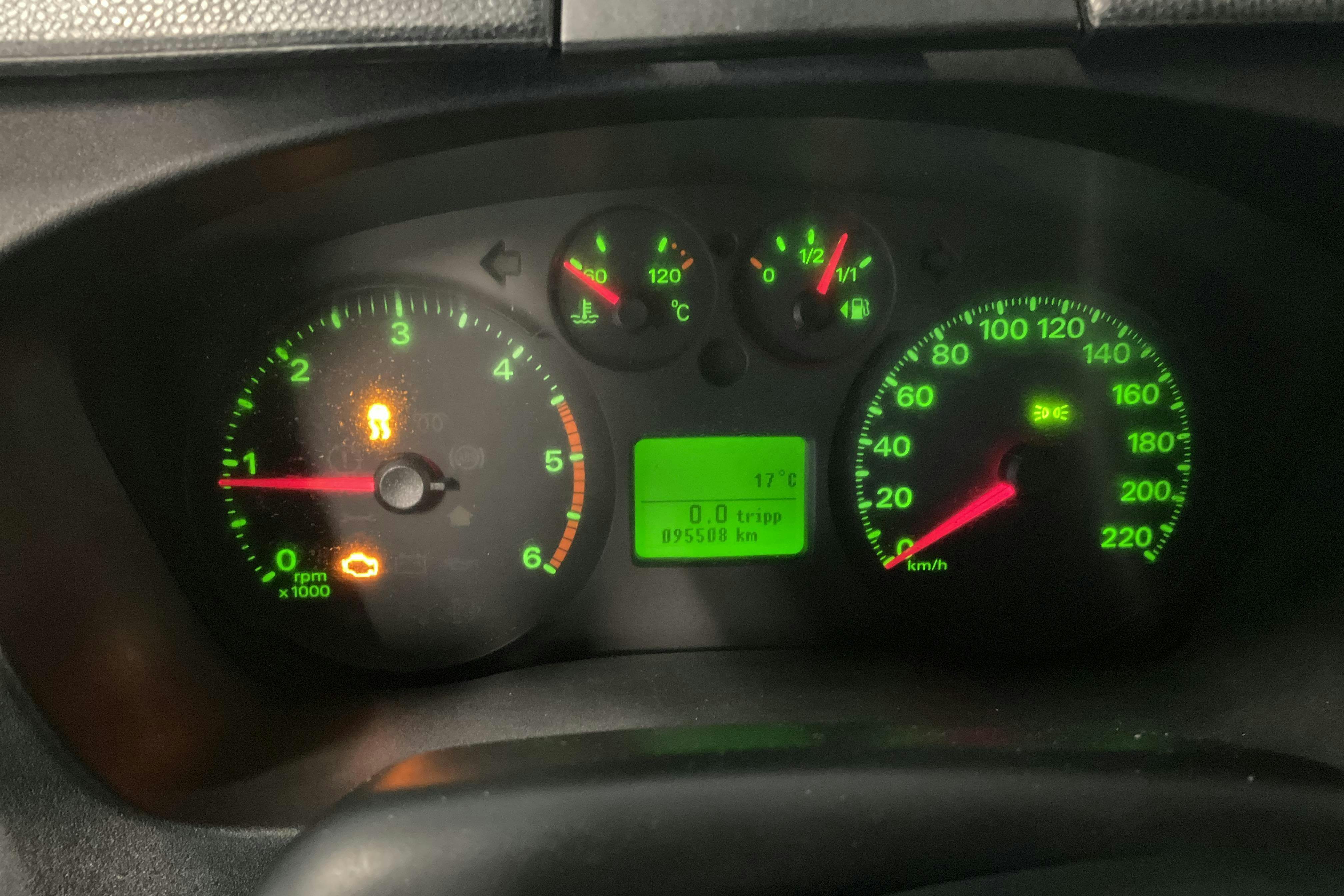 Vehicle Image 8