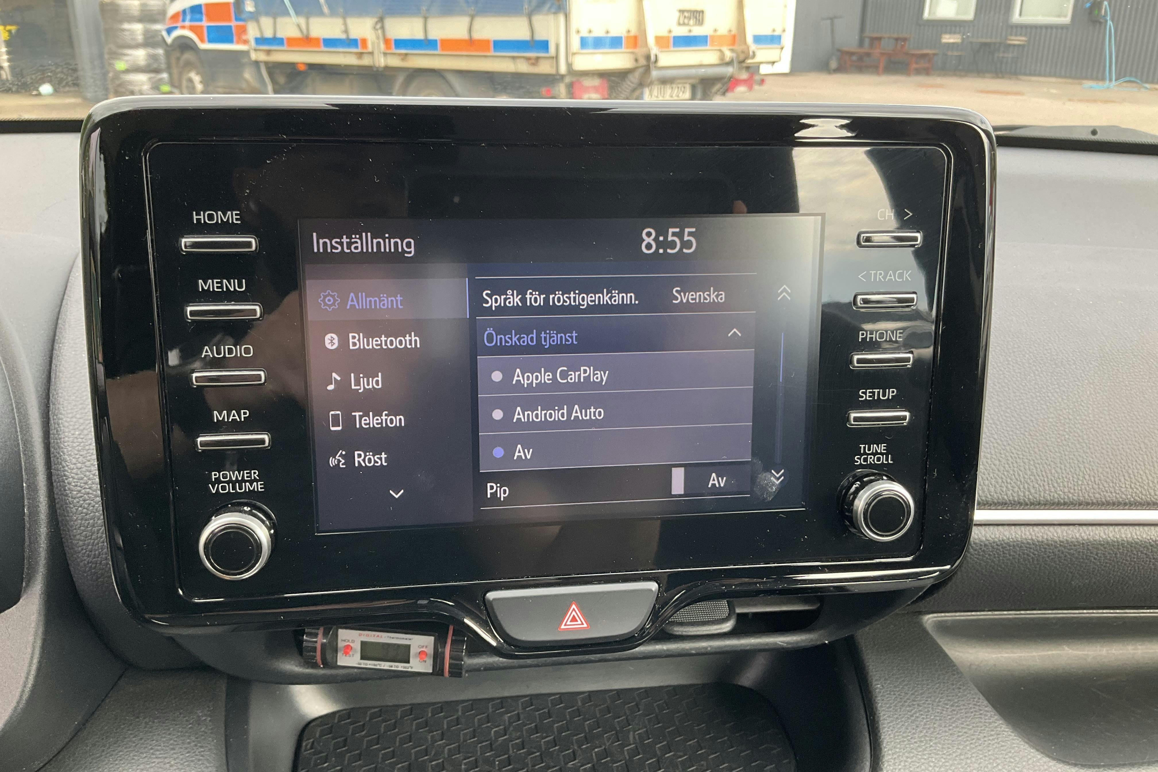 Vehicle Image 12