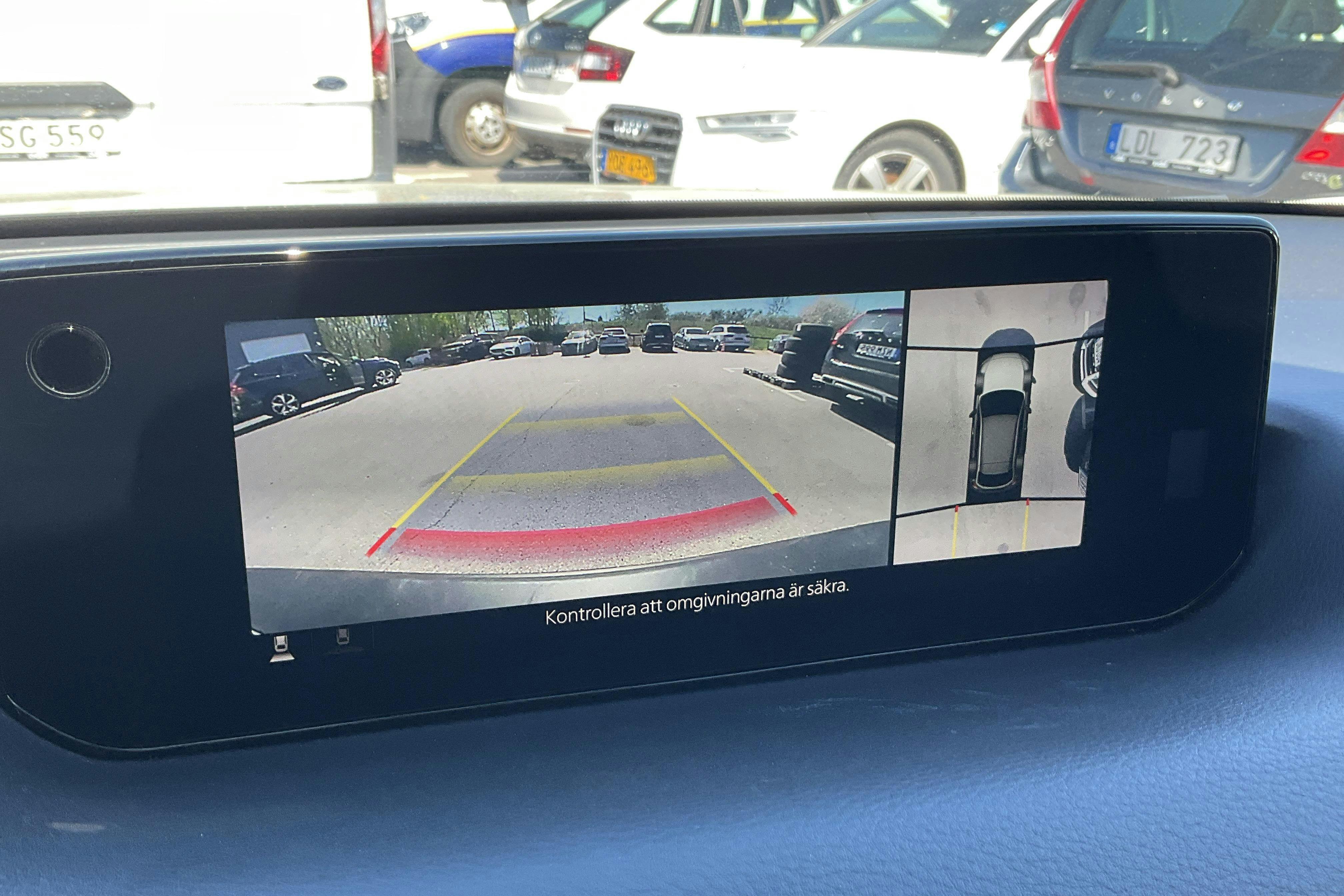 Vehicle Image 17