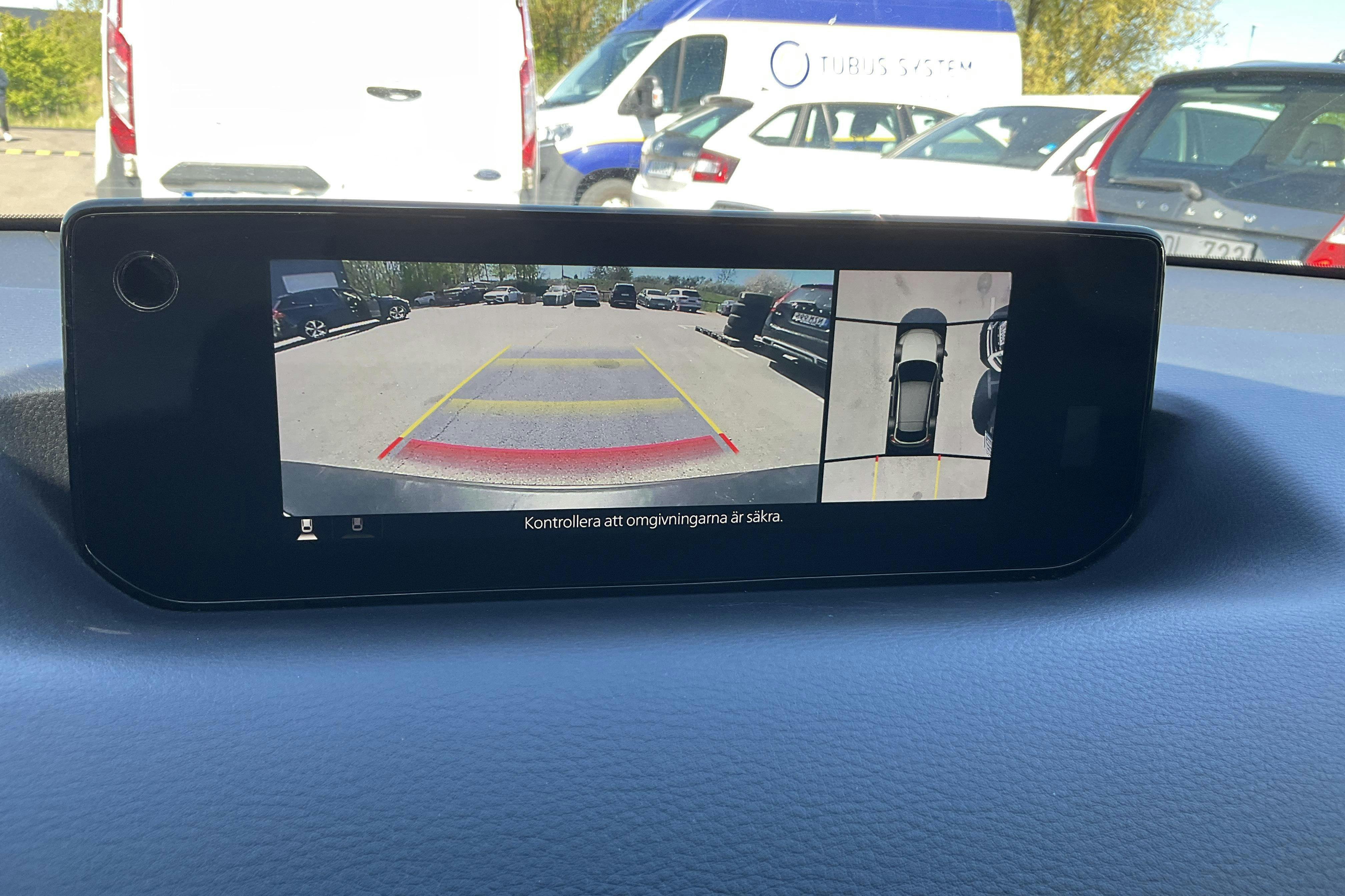 Vehicle Image 18