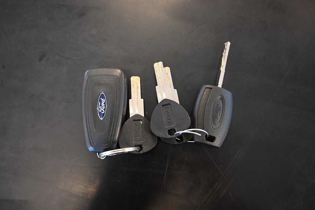 Vehicle Image 16