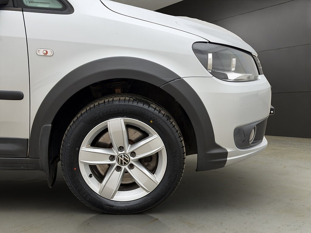 Vehicle Image 35