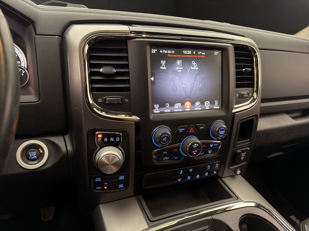 Vehicle Image 30